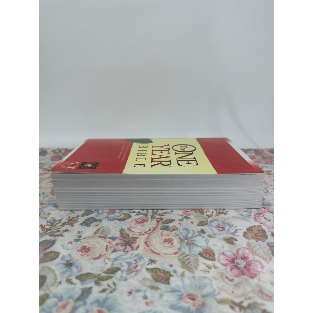 The One Year Bible NLT New Living Translation Softcover Daily Devotional Tyndale - Picture 5 of 8